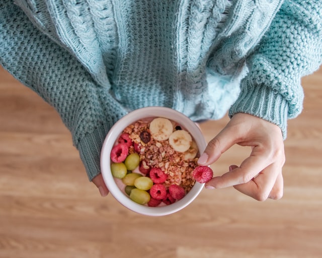 por qué no es bueno saltarse el desayuno